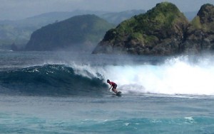 Surfing Lombok Mawi Rights